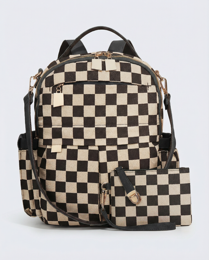 linear-gradient(125deg,rgba(239, 221, 197, 1) 50%, rgba(0, 0, 0, 1) 50%)