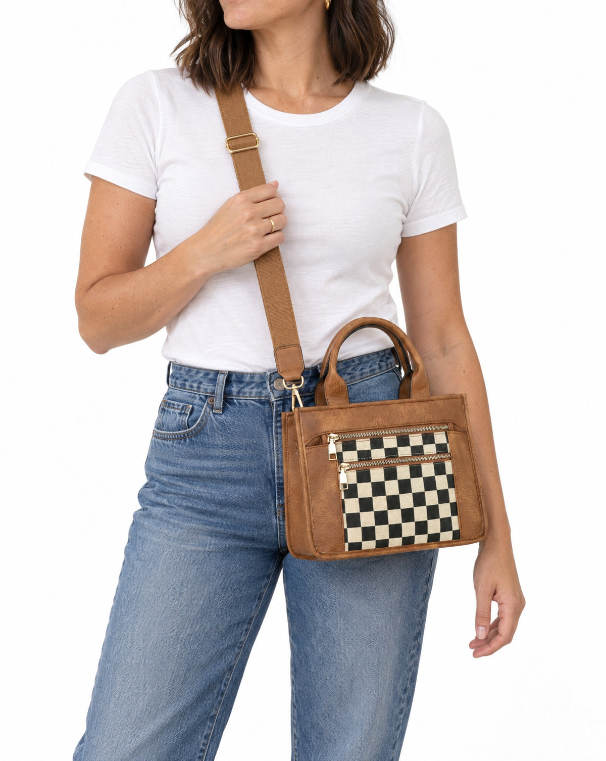 Archive Tote on a model, studio shot